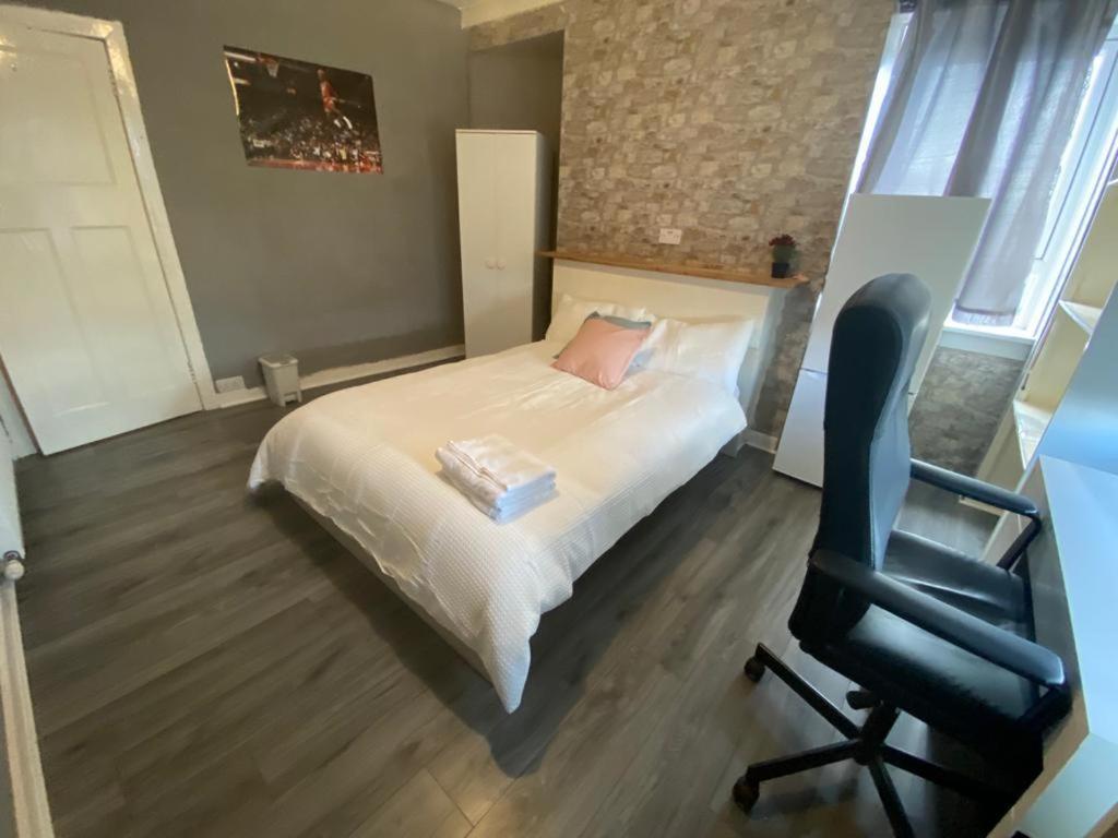 Lovely Private Room In Sandilands Dr Ab24 애버딘 외부 사진